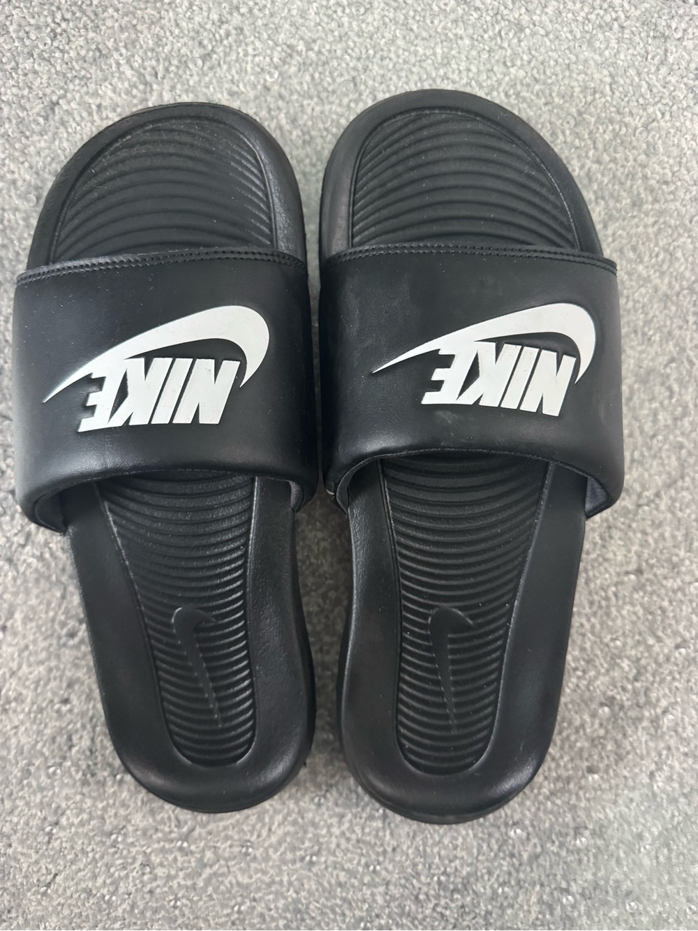 Nike Womens Victori Black Slide Sandals